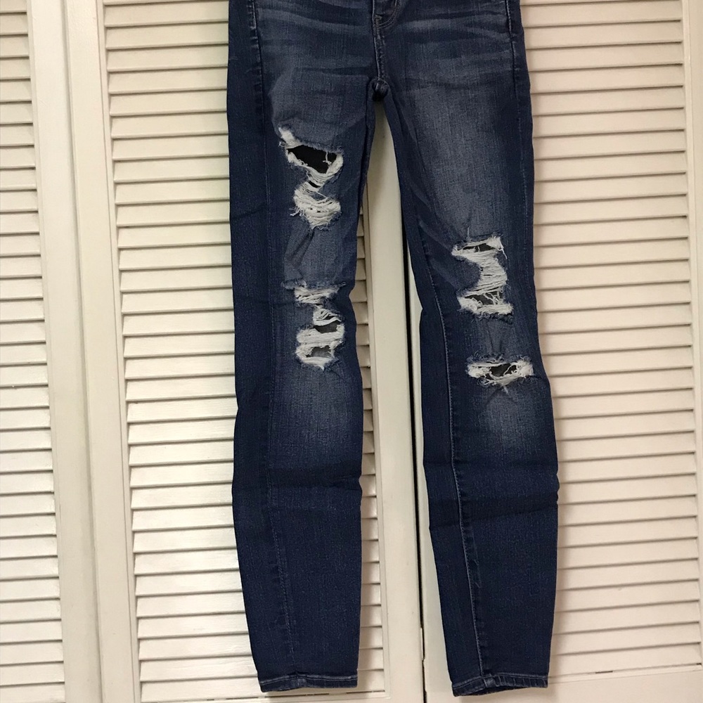 American Eagle Women’s Dark Blue Jeans Size 2 EUC